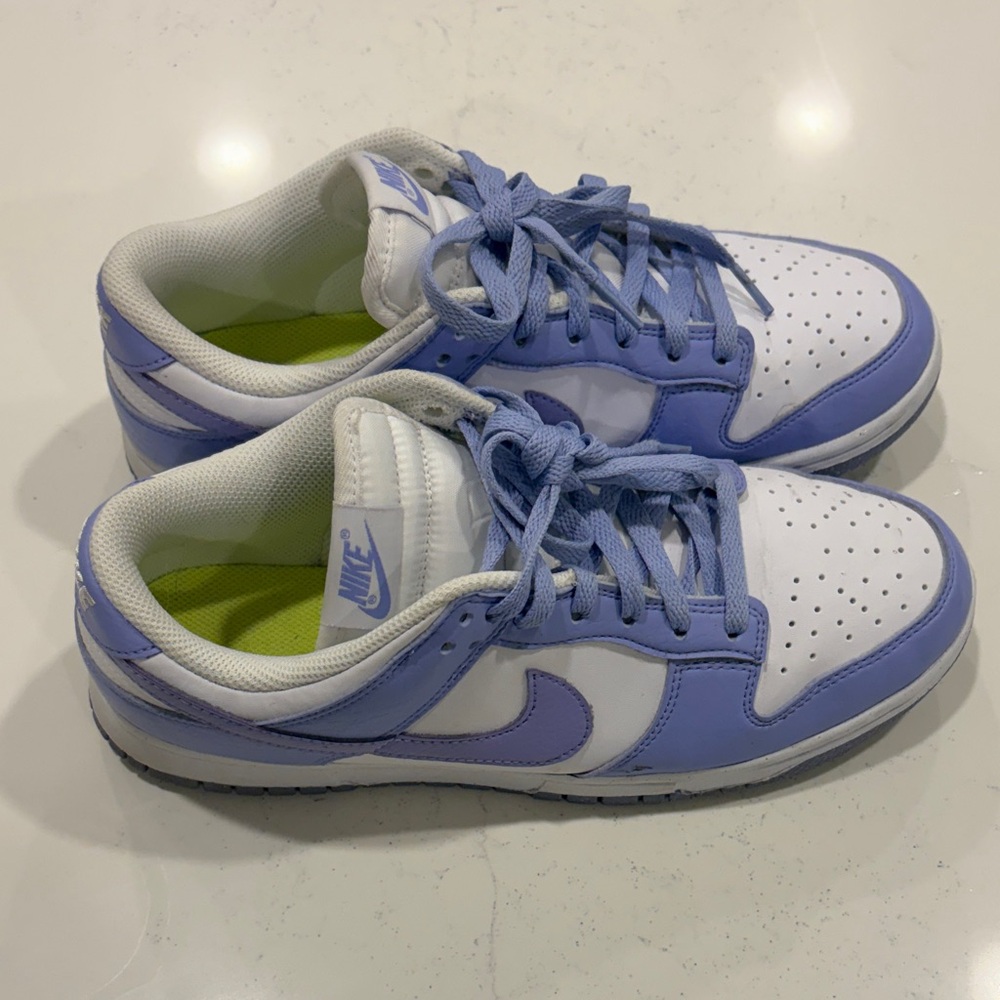 Nike Low-Top Sneakers in White & Lavender